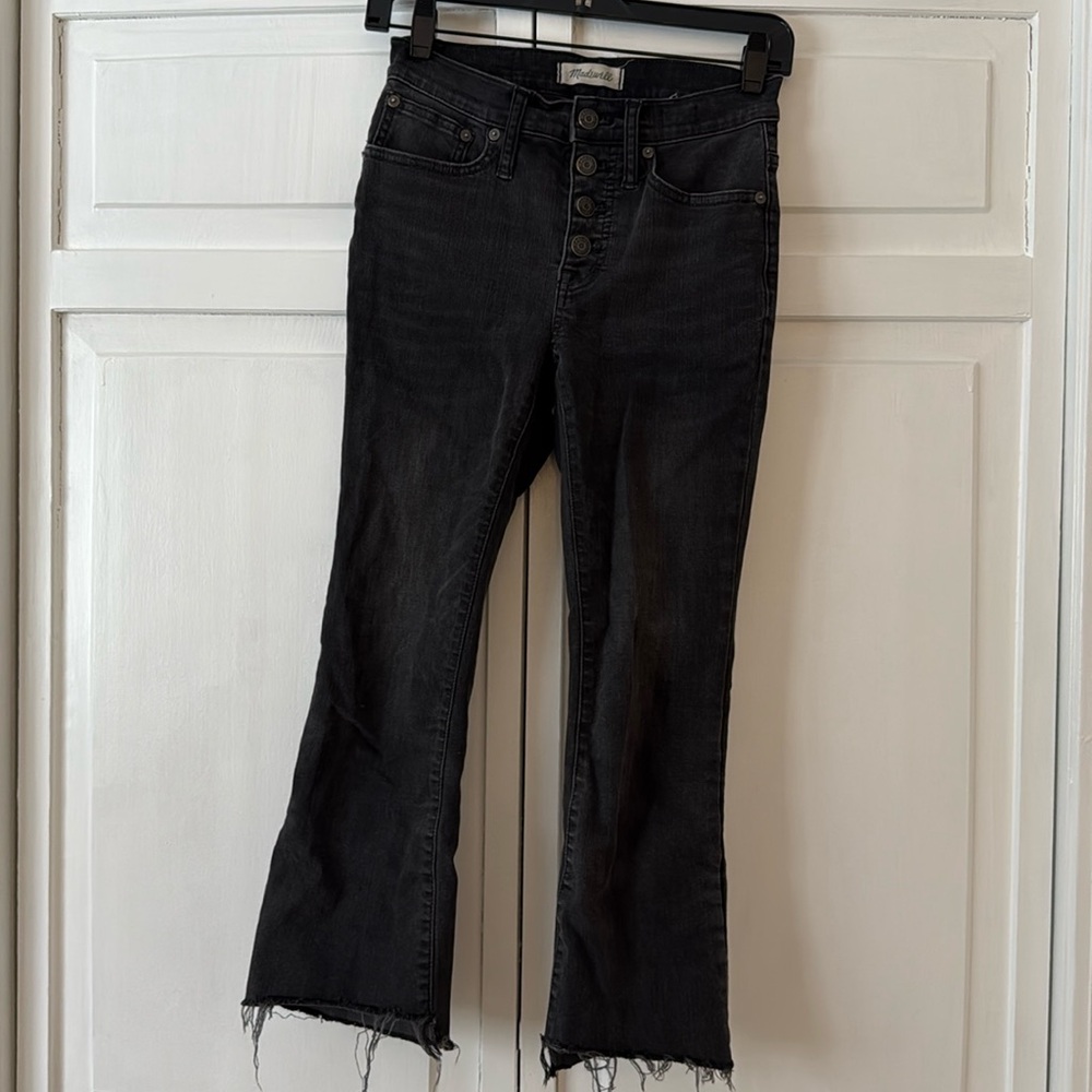 Madewell black cropped jeans with button detail - cali semi boot